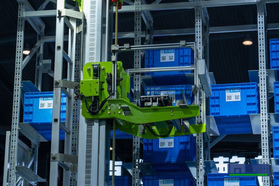 Ứng dụng AI cho phòng sale giúp tối ưu quy trình bán dịch vụ logistics như thế nào?